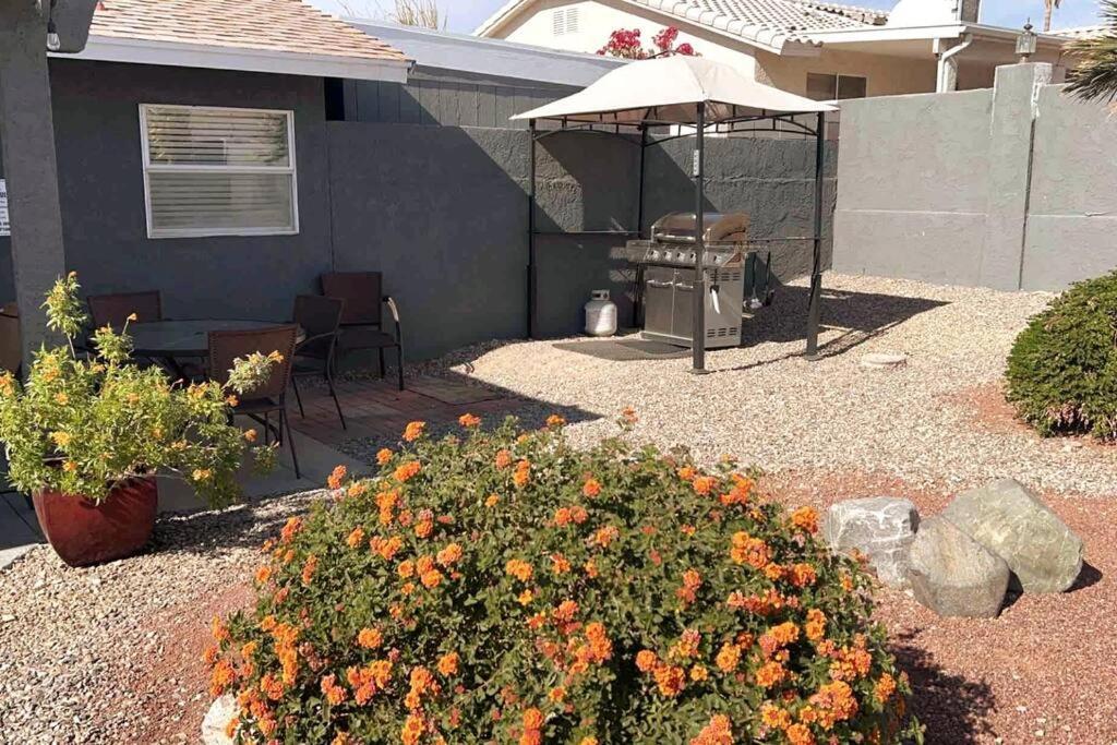Spacious Getaway! Pool, Spa, Sleeps 9 Lake Havasu City Zewnętrze zdjęcie