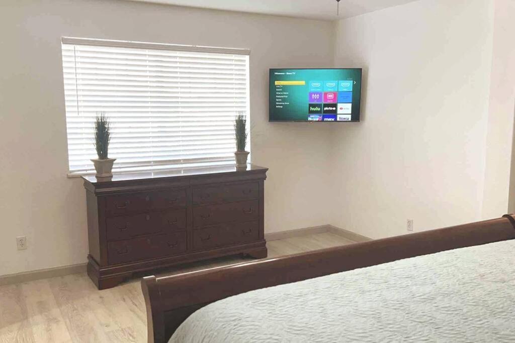Spacious Getaway! Pool, Spa, Sleeps 9 Lake Havasu City Zewnętrze zdjęcie
