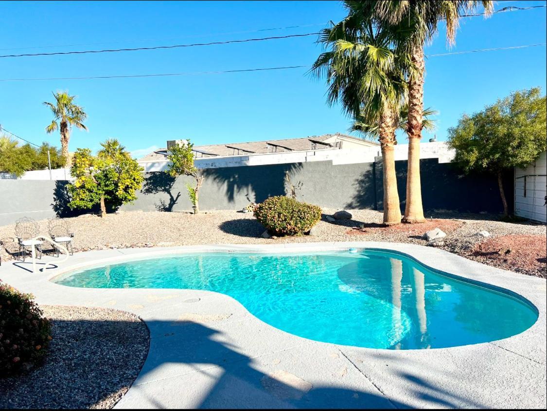 Spacious Getaway! Pool, Spa, Sleeps 9 Lake Havasu City Zewnętrze zdjęcie